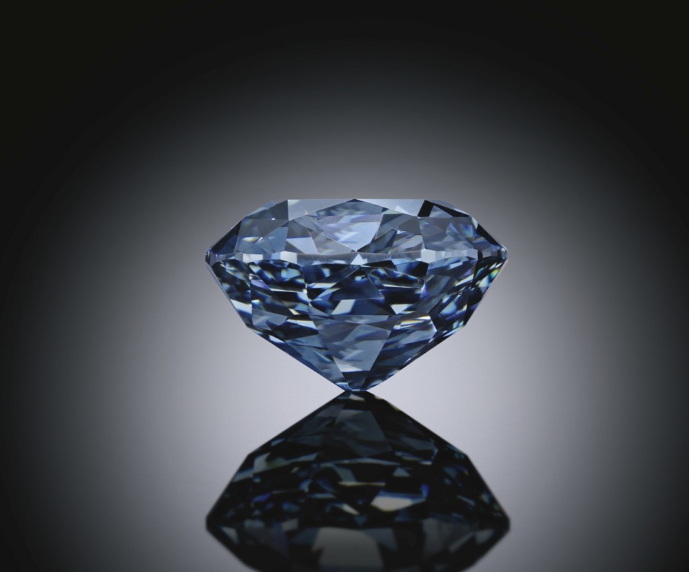 『珠宝』全球一周：Argyle 矿区发现一颗28.84克拉正八面体钻石原石；Shirley Temple 曾拥有的9.5