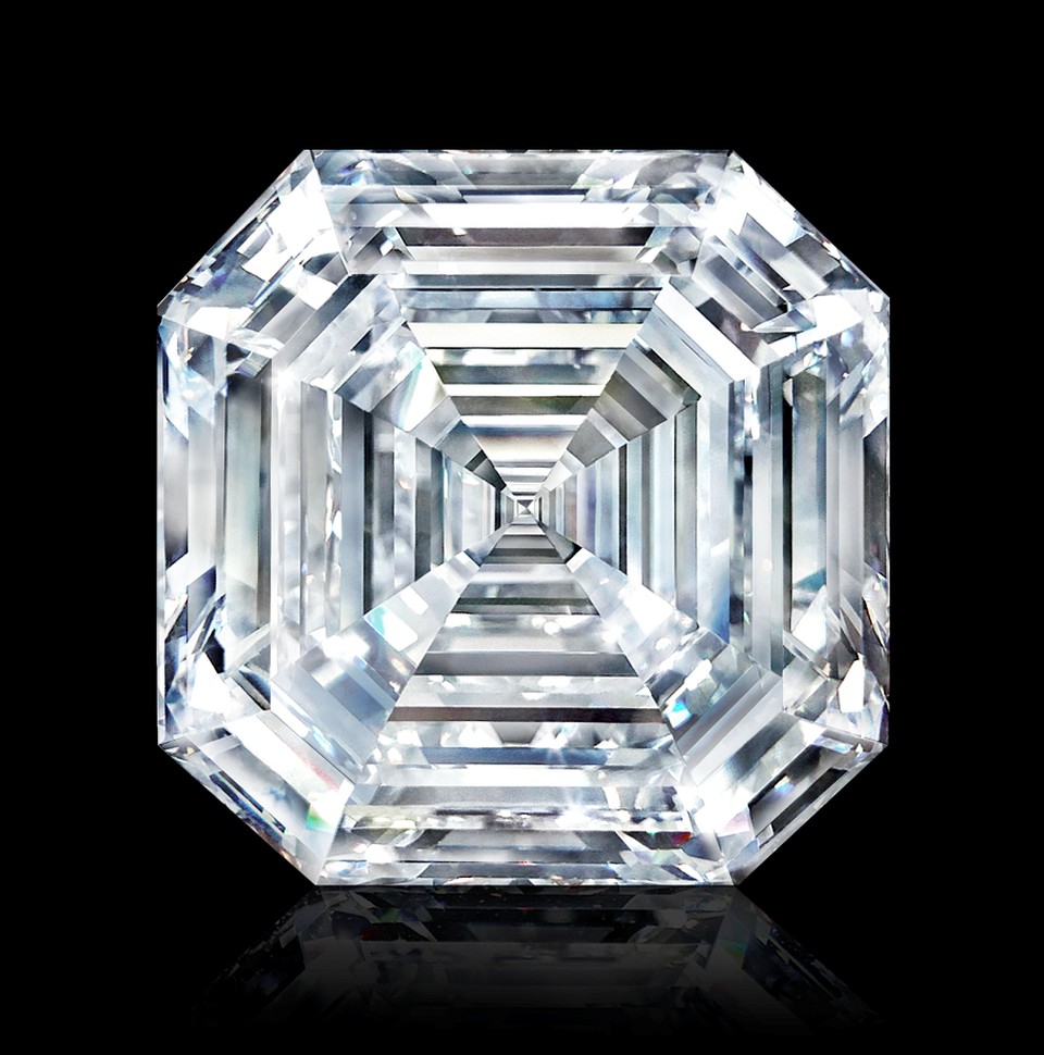 『钻石』Graff 公布全球最大方形祖母绿切割钻石「Graff Lesedi La Rona」：302.37ct，来自全