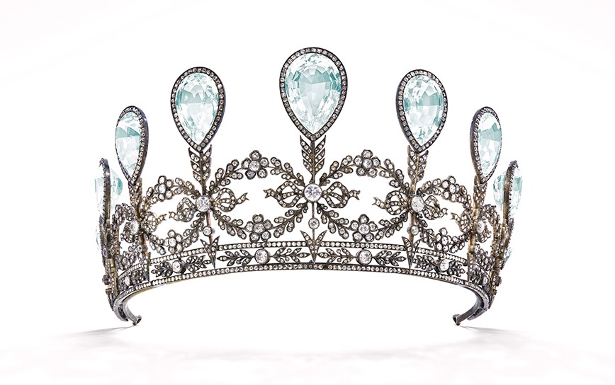 『拍卖』一顶曾由德国王室家族收藏的 Fabergé 海蓝宝石王冠将亮相日内瓦拍卖
