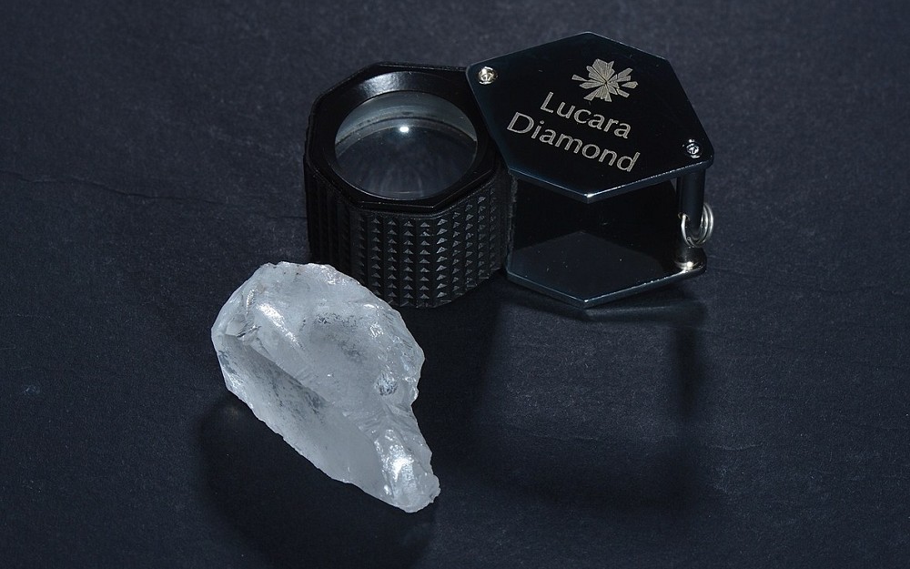 『珠宝』全球一周：Gübelin 推出情人节特别款粉色蓝宝石戒指；以色列 Carmel 蓝宝石中发现一种新矿物「Carm