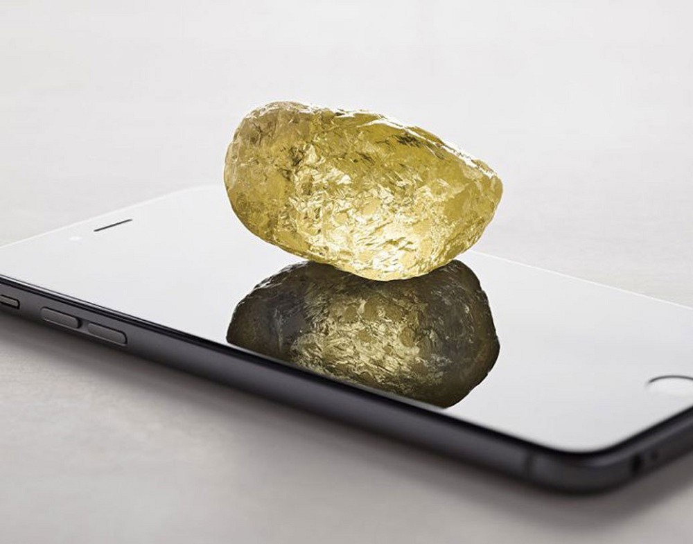 『珠宝』全球一周：加拿大发现北美最大钻石原石重552ct；Gemfields 公开招标一颗7.67ct莫桑比克红宝石
