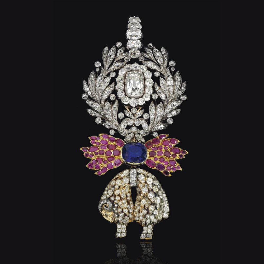 『拍卖』法国王后 Marie Antoinette 珍珠挂坠以破纪录价格成交：3642.7万瑞郎
