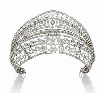 『珠宝』西班牙美好年代风格「Meander」王冠将在伦敦进行拍卖