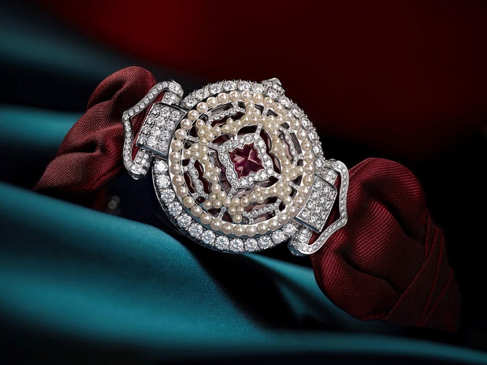 『珠宝』Chopard 推出 Imperiale Empress 高级珠宝腕表新作：俄国王冠