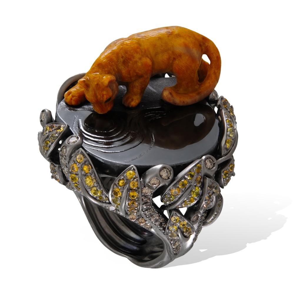 『珠宝』Lydia Courteille 推出 Okavango 和 Pro-Creation 系列：破壳的动物，喝水的