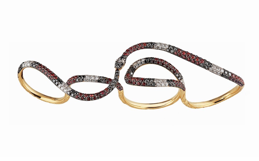 『珠宝』Gucci 推出 Ouroboros 珠宝系列：古埃及衔尾蛇
