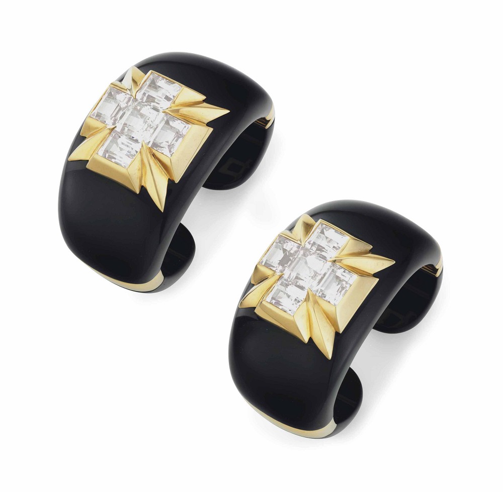 『拍卖』Christie's 纽约珠宝春拍：8.42克拉粉钻，双石蓝钻戒指，JAR 印度建筑灵感项链