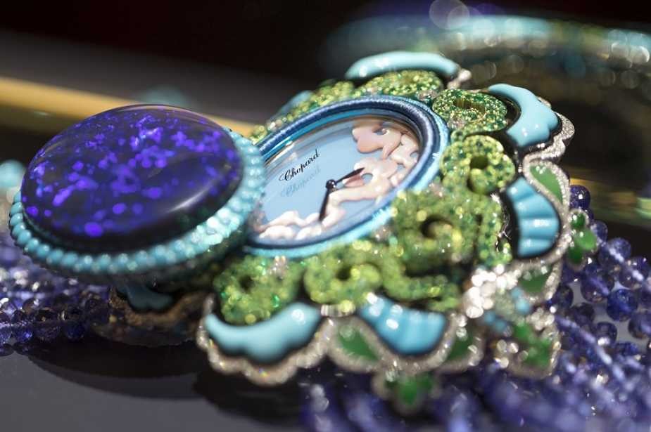 『珠宝』Chopard 推出 2018 Red Carpet 高级珠宝新作：彩色宝石、钛金属与漆器工艺