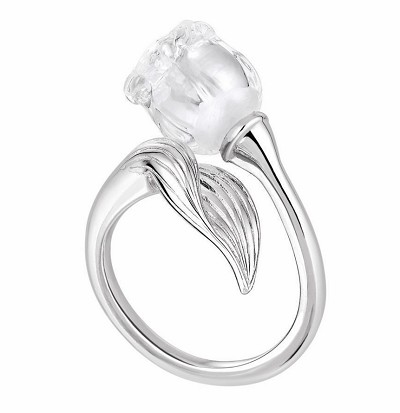 『珠宝』Lalique 推出水晶珠宝新作：铃兰、飞燕、弧面与双色戒指